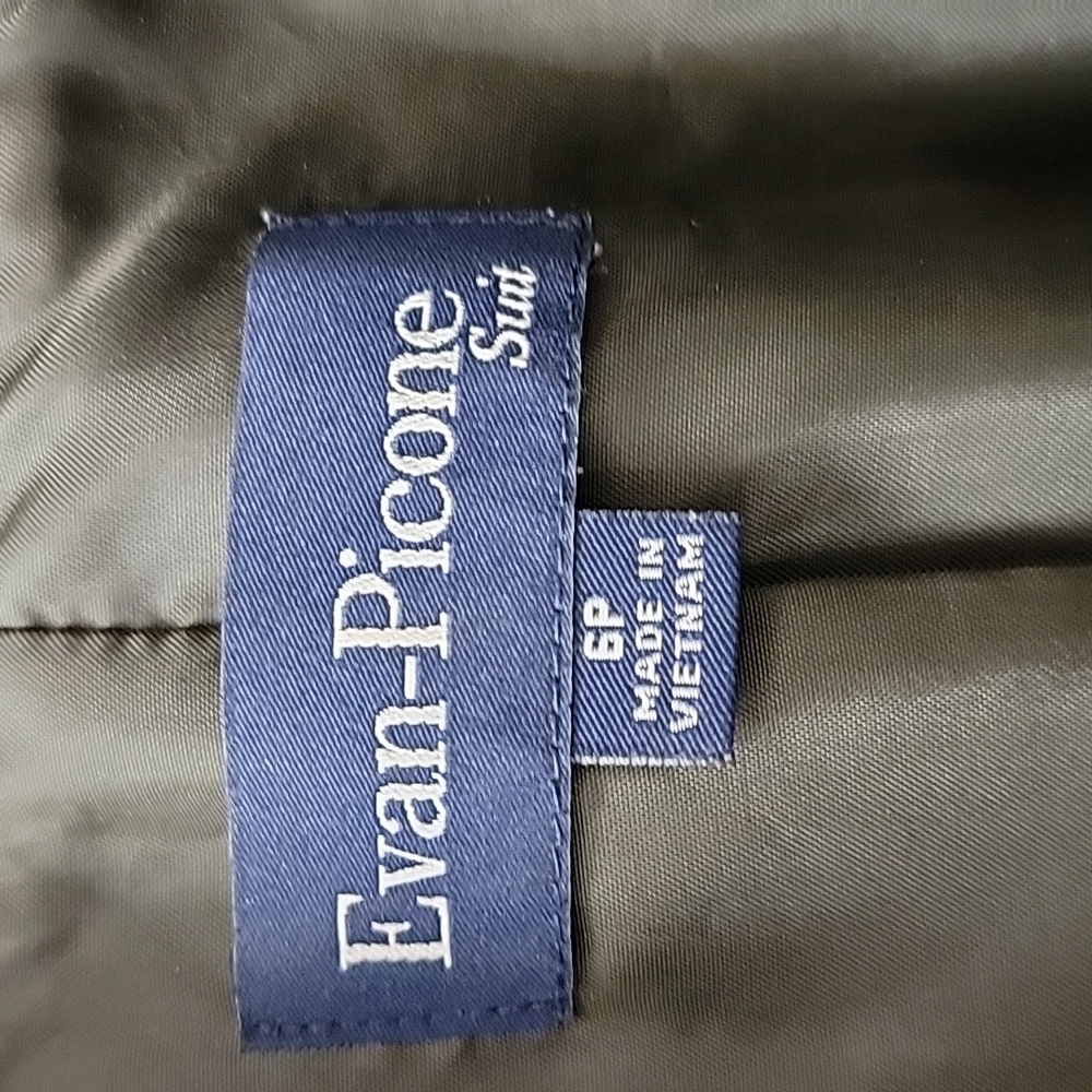 Evan-Picone olive green suit jacket 6p. Super cute. - Picture 3 of 9